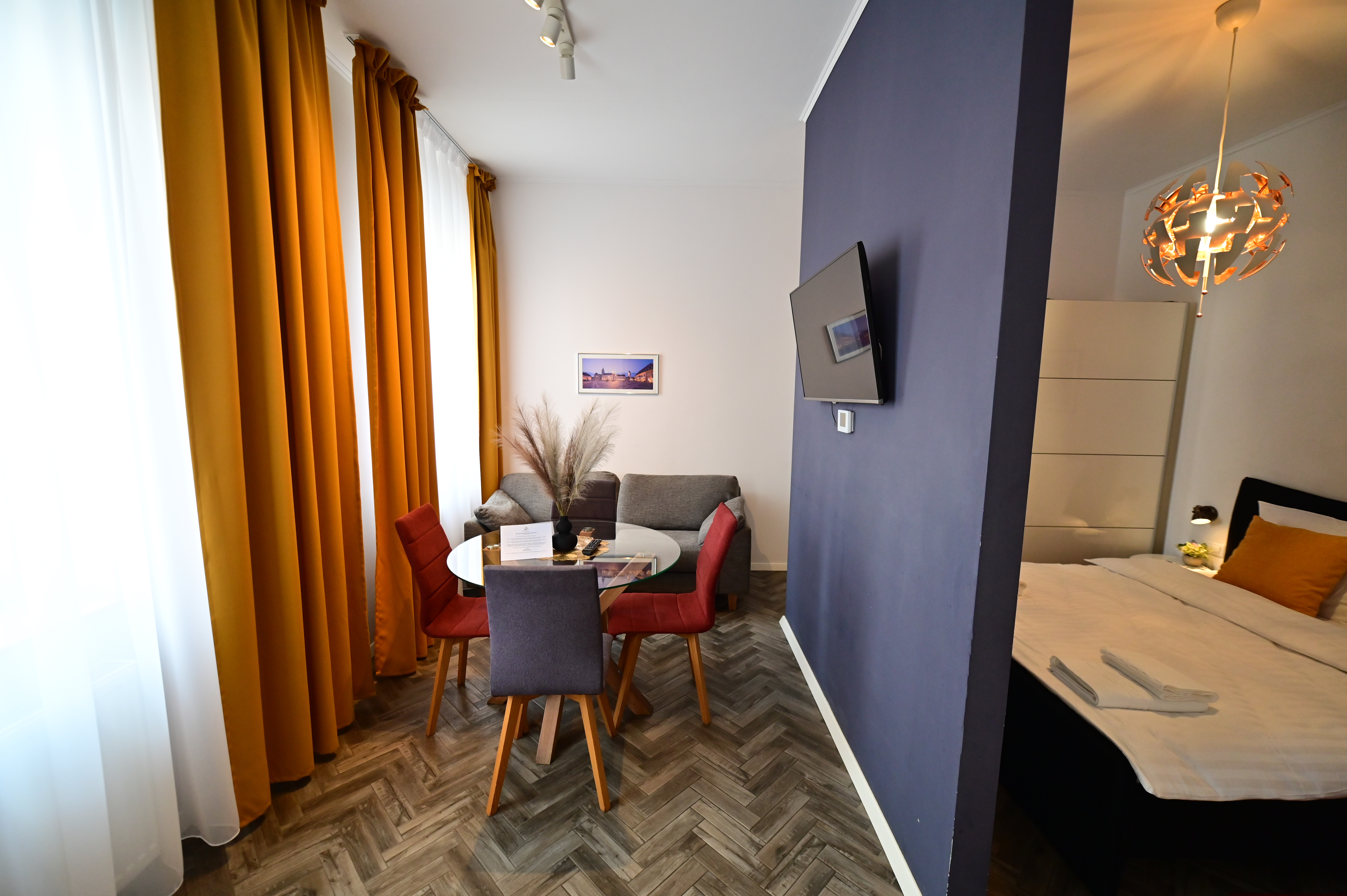 FLH - Wall Street Sibiu